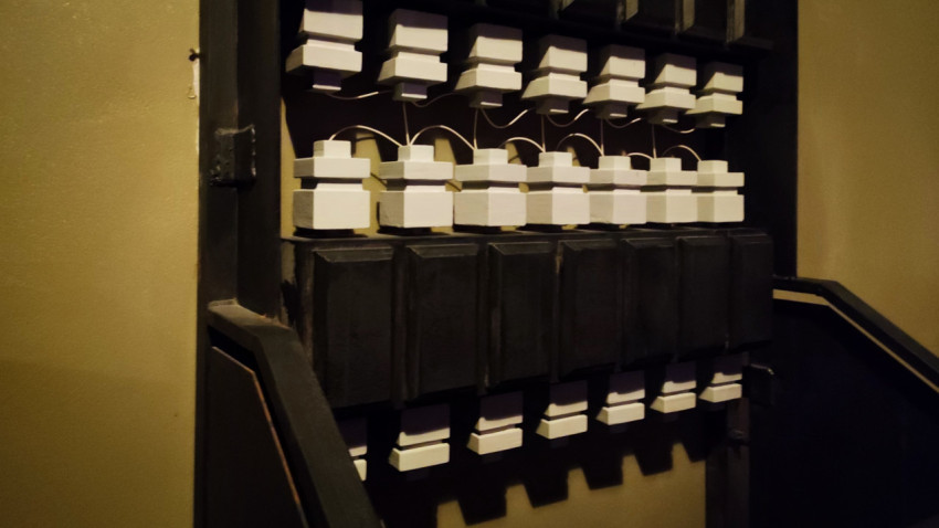 Модели блоков графитовой кладки в экспозиции павильона «АТОМ»