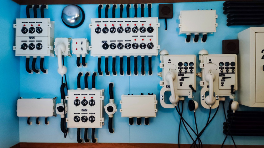 Судовые панели управления и связь в экспозиции павильона «АТОМ»