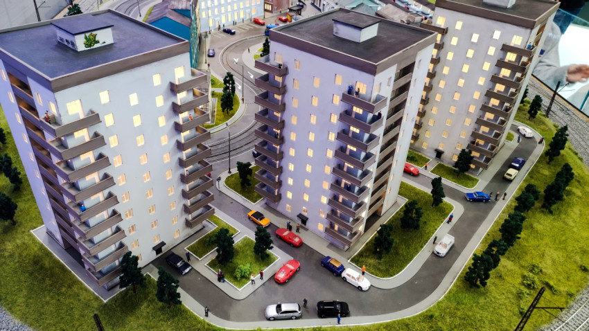 Макет жилого квартала с многоэтажными домами в экспозиции «Транспорт России»