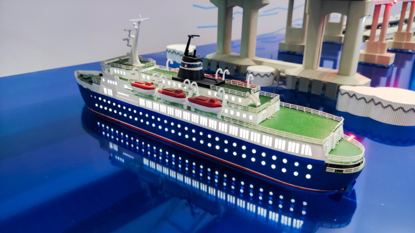 Макет пассажирского судна в составе экспозиции транспортного перехода через Керченский пролив