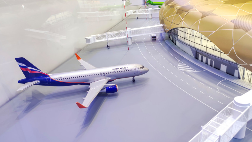 Макет авиалайнера «Аэрофлот» на демонстрационной аэродромной площадке ВДНХ