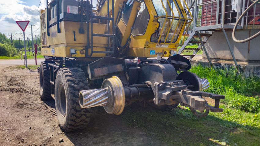 Комбинированный ход и рабочие механизмы GEISMAR KGT-4RS крупным планом