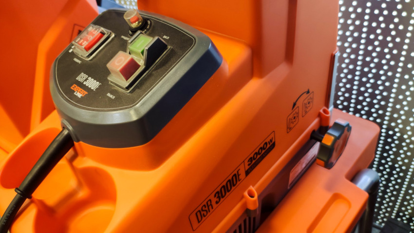 Панель управления садовым измельчителем DSR 3000E