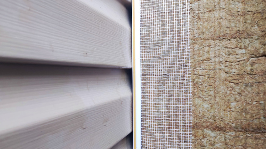 Армирование фасада стеклосеткой на стыке облицовки и утеплителя