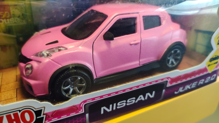 Игрушечный Nissan Juke в упаковке Технопарк