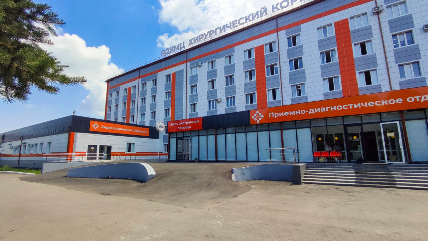 Корпуса больницы с отделениями экстренной помощи