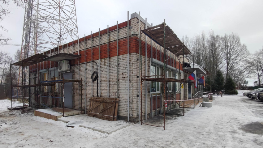 Ремонт фасада здания администрации МО "Куйвозовское сельское поселение"