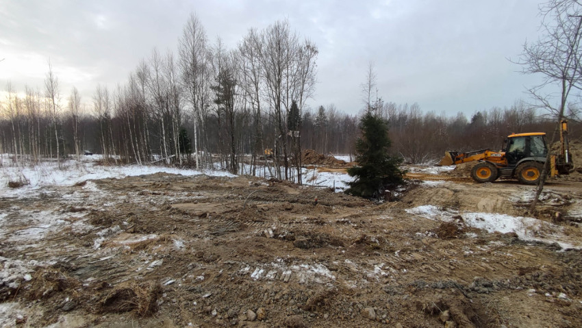 Земляные работы с использованием экскаваторов JCB и Volvo