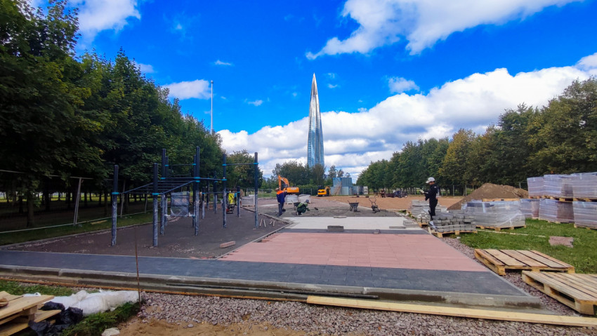 Строительство спортивной площадки у Лахта Центра