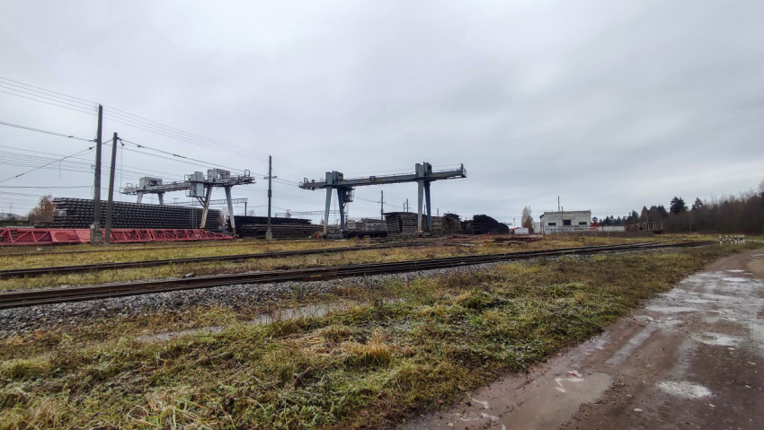 Площадка хранения шпал с козловыми кранами