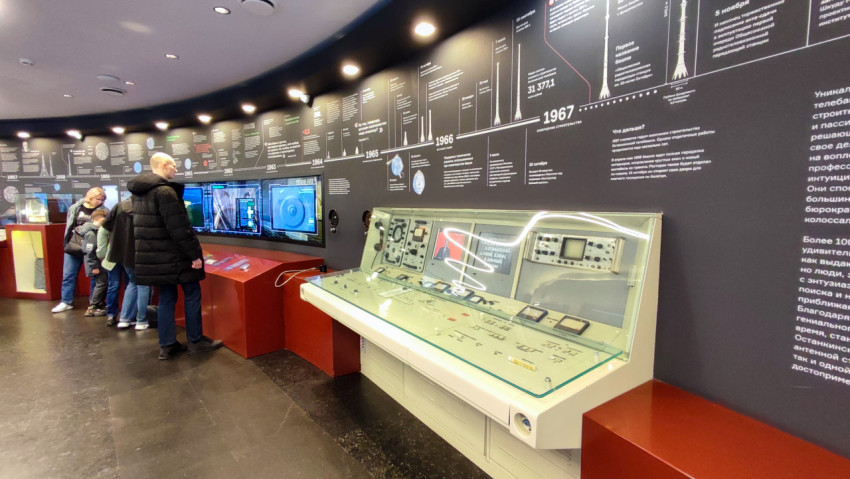 Музейная экспозиция в Останкинской башне о развитии телекоммуникаций