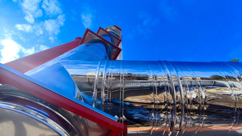 Боковой вид дымоходной системы котельной