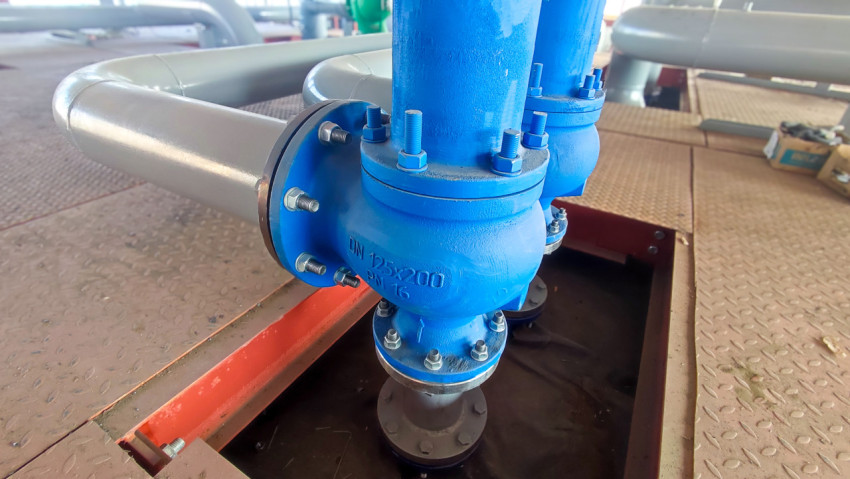 Двойной клапан DN125x200 в системе котельной