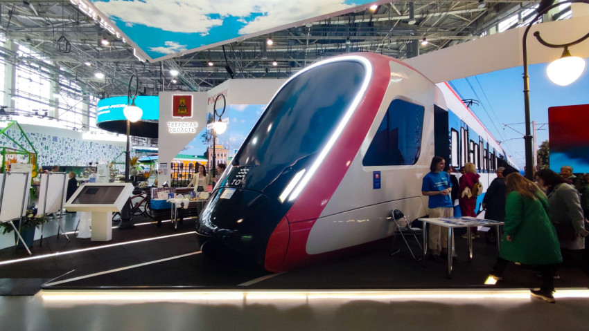 Кабина поезда «Иволга 3.0» на стенде Тверской области в павильоне №75 ВДНХ