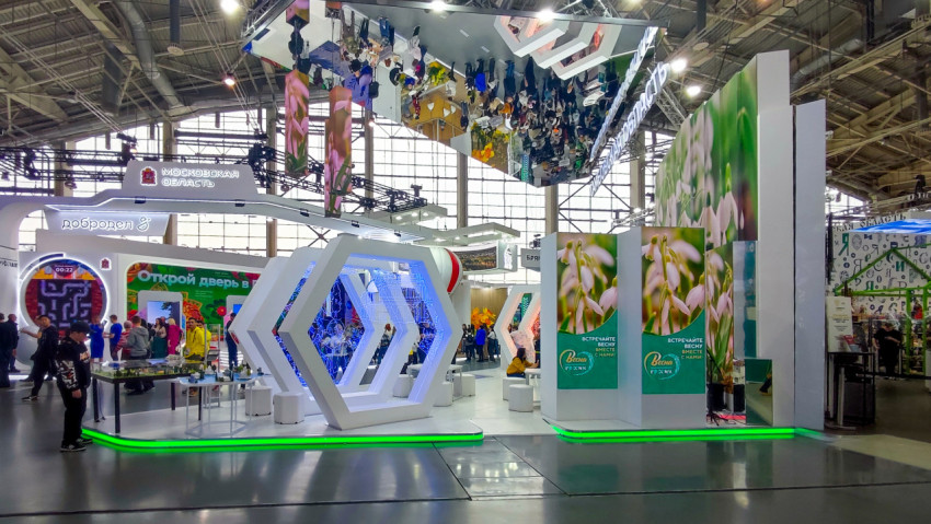 Экспозиционная зона регионов России в павильоне №75 ВДНХ