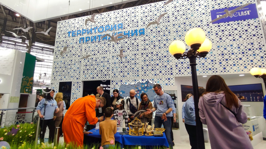 Зона активности на стенде региона в павильоне №75 ВДНХ