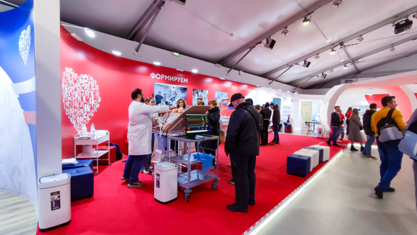 Демонстрация медицинского оборудования на экспозиции «На службе здоровья!»