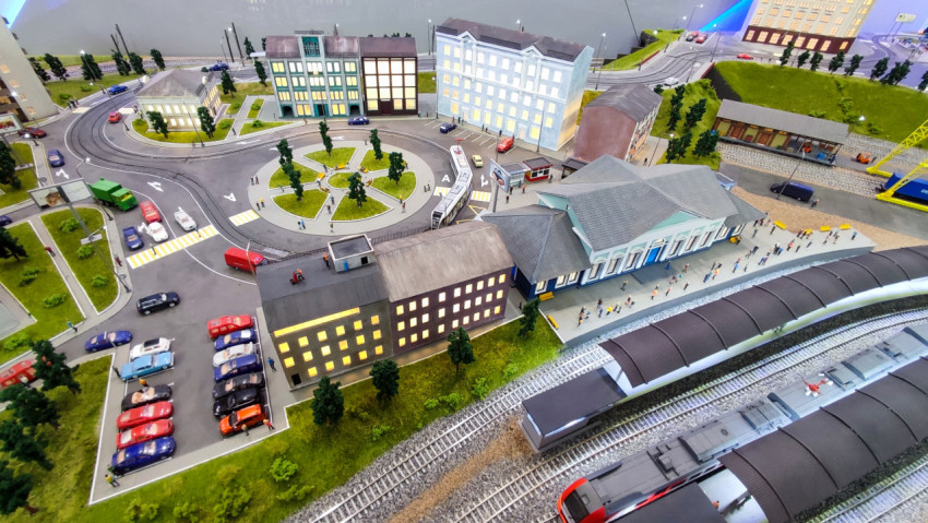 Макет городского вокзала и прилегающего транспортного узла