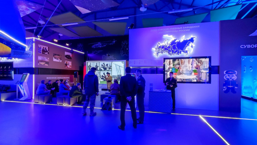 Интерактивная зона военного образования в павильоне «Армия детям»