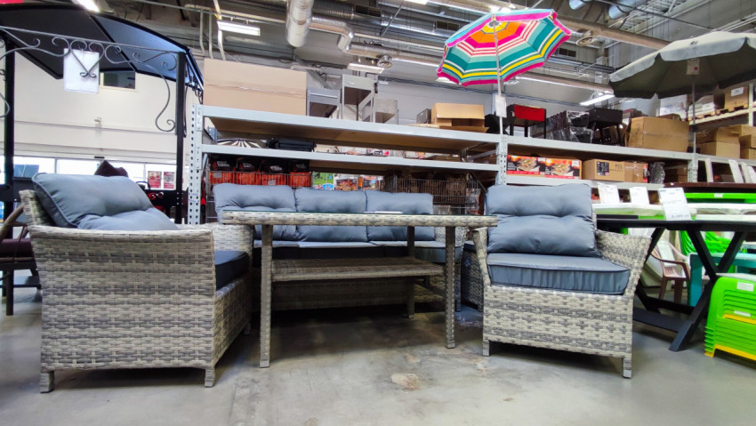 Комплект садовой мебели с диваном и креслами