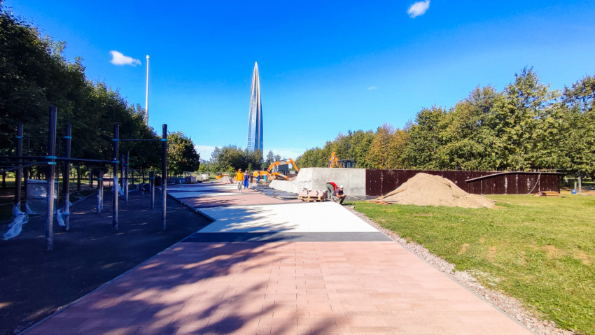 Благоустройство парковой зоны у башни Лахта Центр