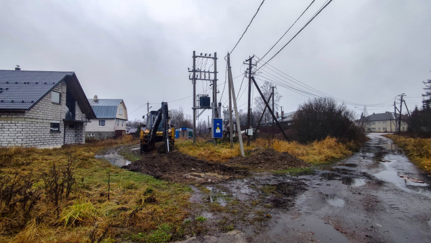 Земляные работы у трансформаторной подстанции