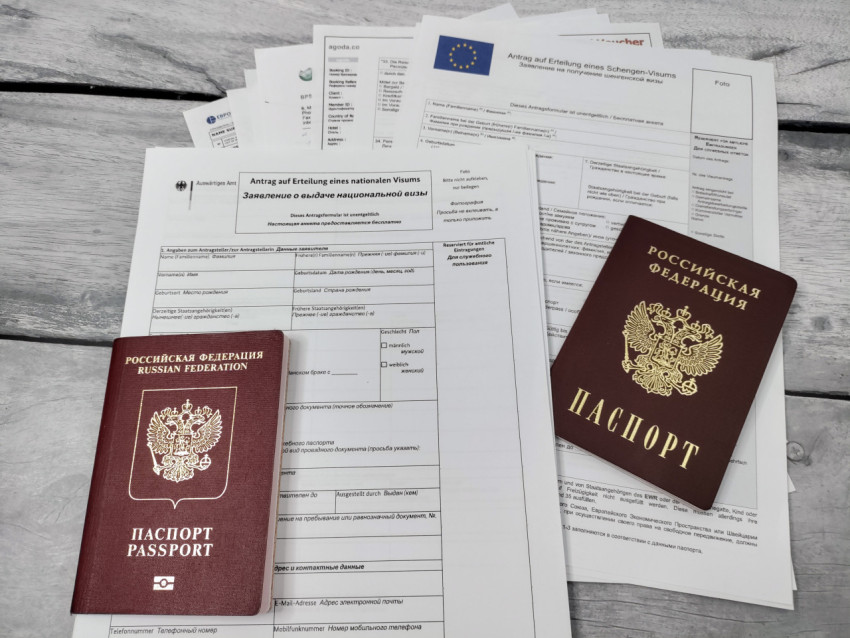 Российские паспорта и анкеты на визу