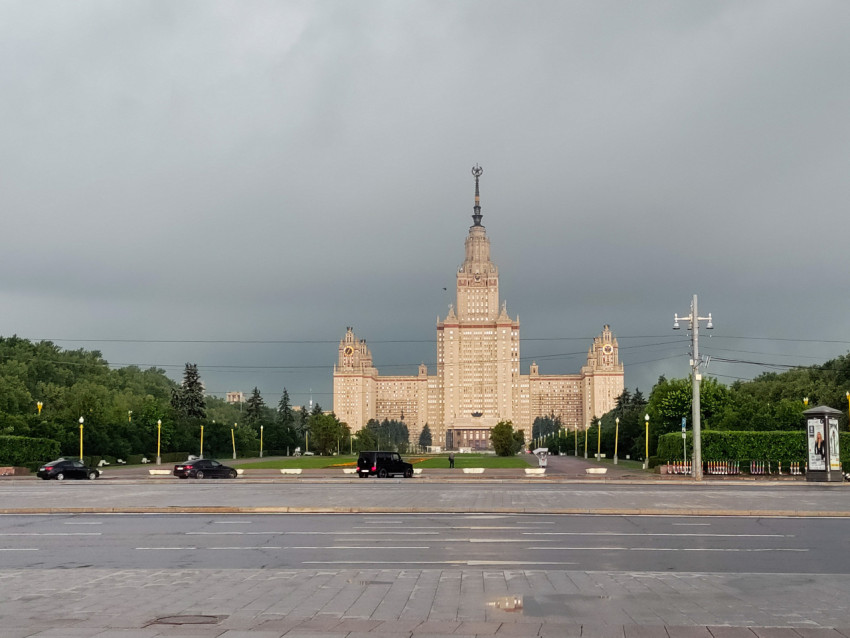 Главное здание МГУ на Воробьёвых горах