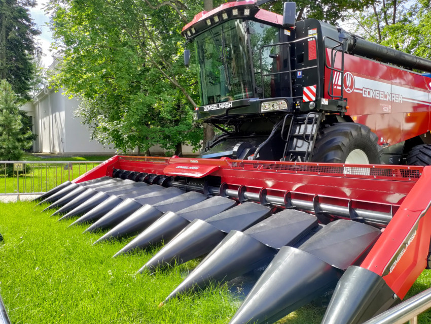 Жатка зерноуборочного комбайна Гомсельмаш GS2124