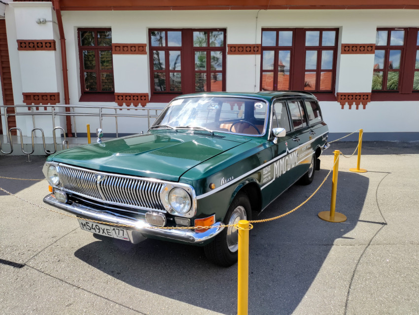 Экспозиционный автомобиль ГАЗ-24 «Волга» на ВДНХ