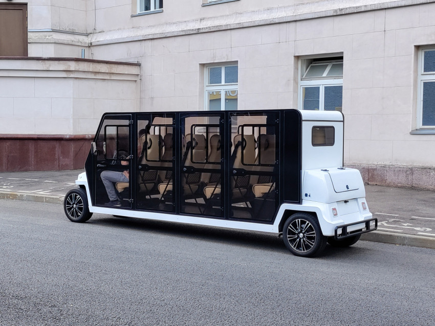 Пассажирский электрошаттл для посетителей ВДНХ