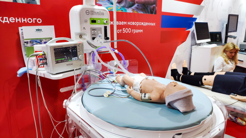 Демонстрация неонатального оборудования Shvabe на выставочном стенде