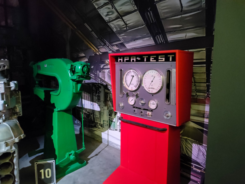 Испытательный стенд НРД-ТЕСТ с измерительными приборами