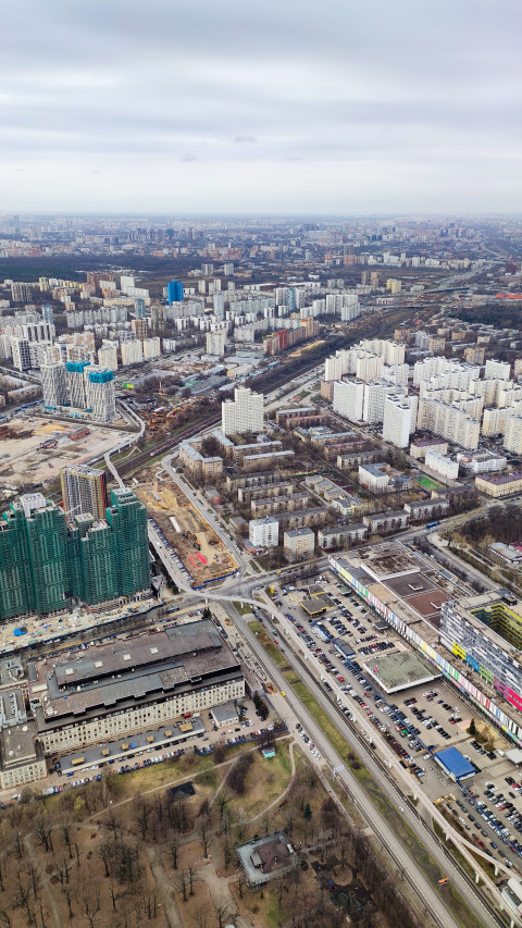 Панорамный вид на северо-восточные районы Москвы с доминирующей жилой застройкой