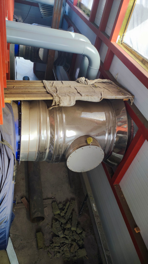Воздуховод из нержавеющей стали в котельной